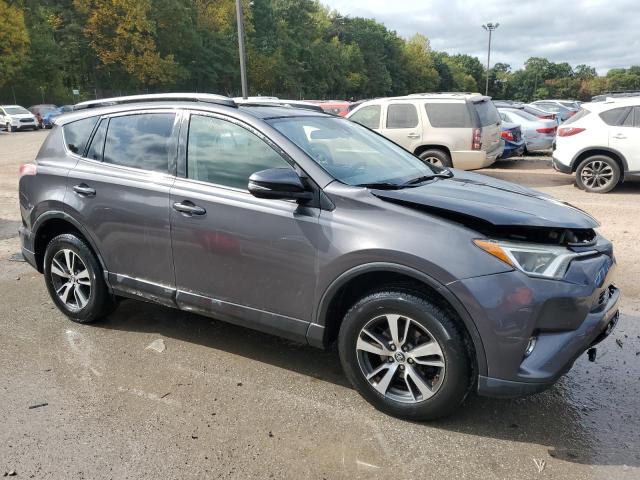 Photo 4 from auction – 2017 TOYOTA RAV4 XLE with VIN JTMRFREV6HJ119370