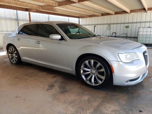 Photo 4 from auction – 2019 CHRYSLER 300 TOURIN with VIN 2C3CCAAG1KH566290
