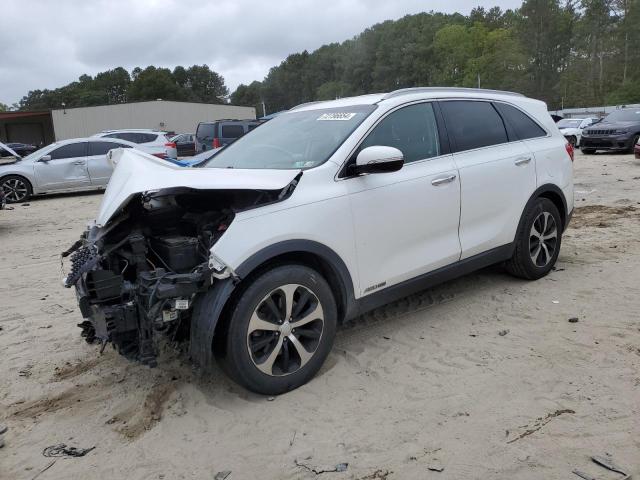 KIA SORENTO EX 2016 with VIN 5XYPHDA55GG040927 - Photo from auction