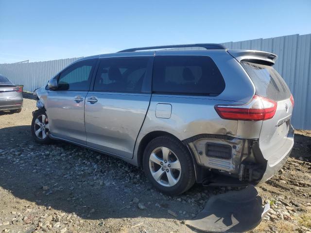 Photo 2 from auction – 2015 TOYOTA SIENNA LE with VIN 5TDKK3DC3FS594677