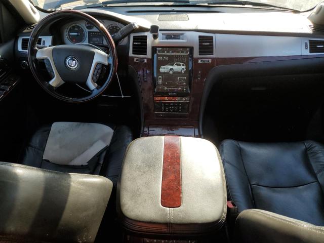 Photo 8 from auction – 2011 CADILLAC ESCALADE L with VIN 1GYS4BEF4BR145119