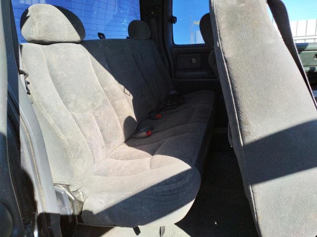 Photo 10 from auction – 2004 CHEVROLET SILVERADO with VIN 2GCEC19VX41217812