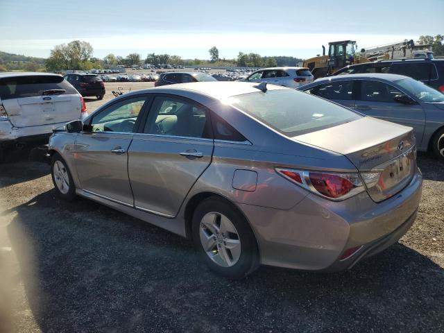 Photo 2 from auction – 2011 HYUNDAI SONATA HYB with VIN KMHEC4A47BA006019