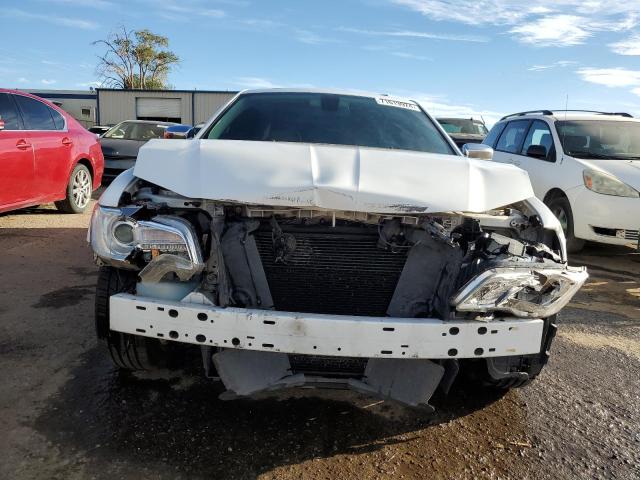 Photo 5 from auction – 2018 CHRYSLER 300 TOURIN with VIN 2C3CCAAG2JH330990