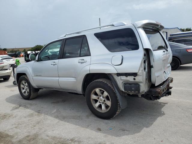 Photo 2 from auction – 2004 TOYOTA 4RUNNER SR with VIN JTEBT14R440028884