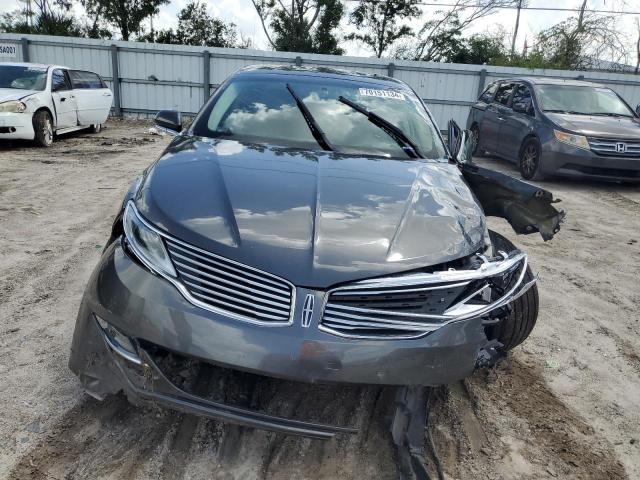 Photo 5 from auction – 2016 LINCOLN MKZ with VIN 3LN6L2G93GR610711