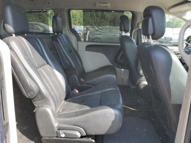 Photo 11 from auction – 2011 CHRYSLER TOWN & COU with VIN 2A4RR8DG2BR759299