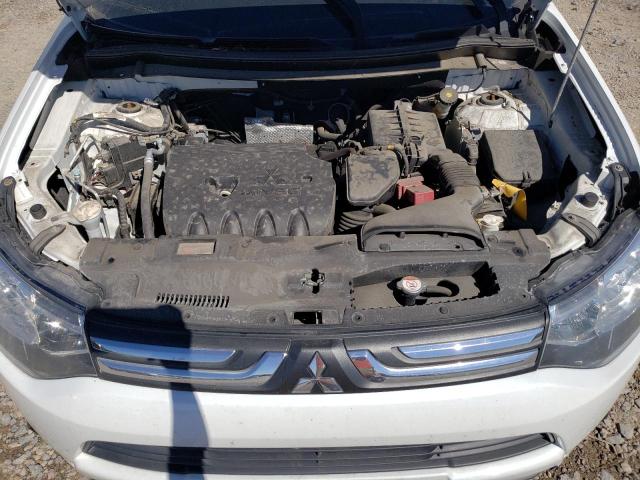 Photo 12 from auction – 2014 MITSUBISHI OUTLANDER with VIN JA4AZ3A35EZ014610