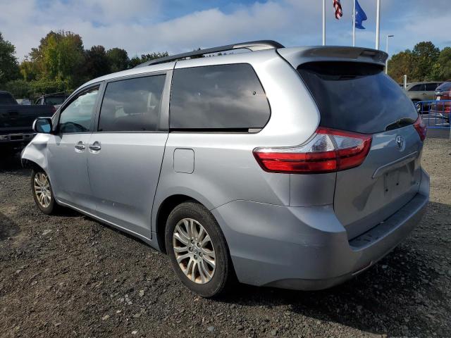 Photo 2 from auction – 2015 TOYOTA SIENNA XLE with VIN 5TDYK3DC6FS654090