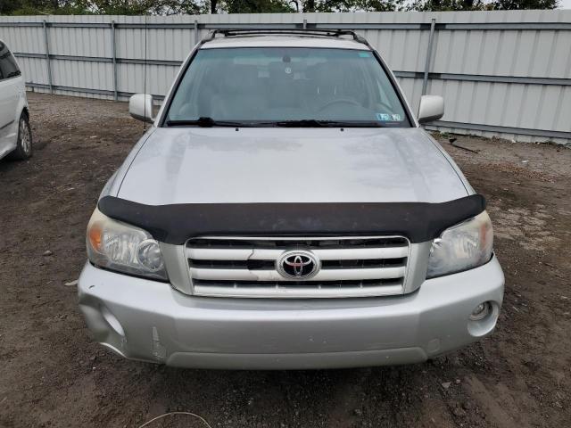 Photo 5 from auction – 2005 TOYOTA HIGHLANDER with VIN JTEEP21A450107737