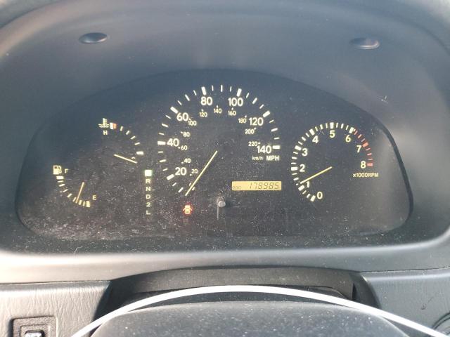 Photo 9 from auction – 2001 LEXUS RX 300 with VIN JTJHF10U110211636