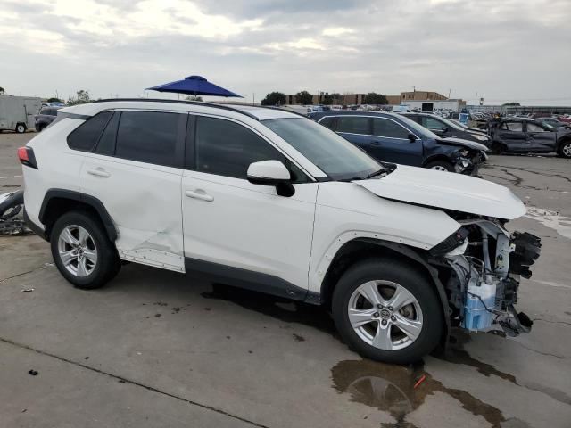 Photo 4 from auction – 2019 TOYOTA RAV4 XLE with VIN JTMW1RFV6KD022904