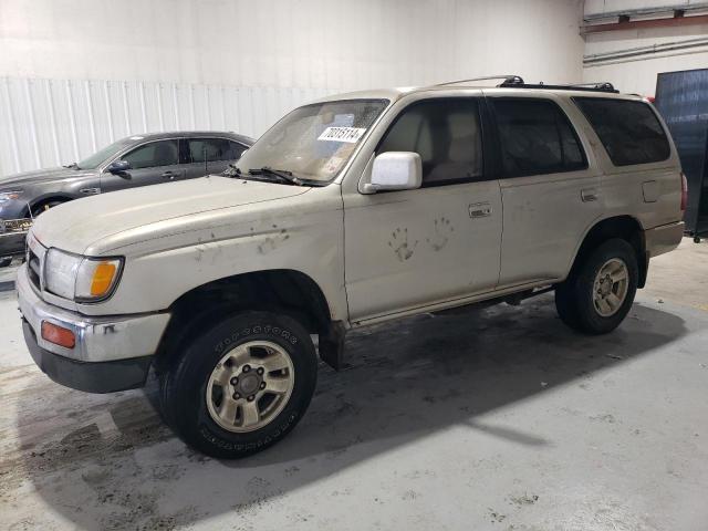 TOYOTA 4RUNNER SR 1998 with VIN JT3GN86R9W0069836 - Photo from auction