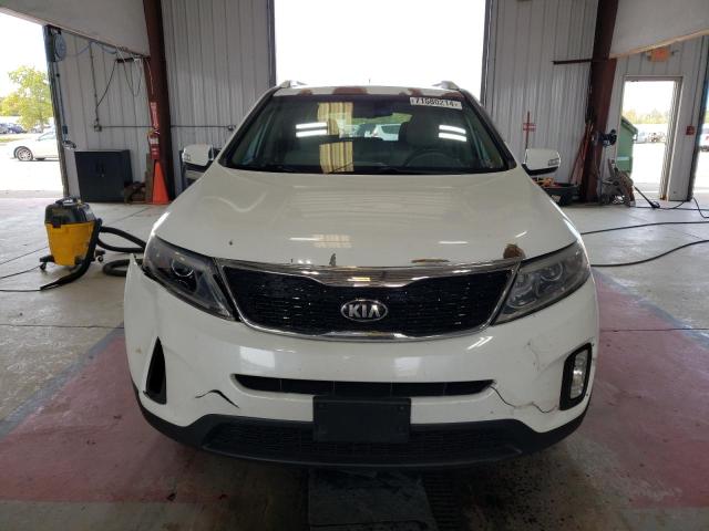 Photo 5 from auction – 2015 KIA SORENTO LX with VIN 5XYKTCA62FG597434