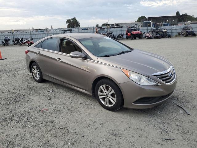 Photo 4 from auction – 2014 HYUNDAI SONATA GLS with VIN 5NPEB4AC2EH948619