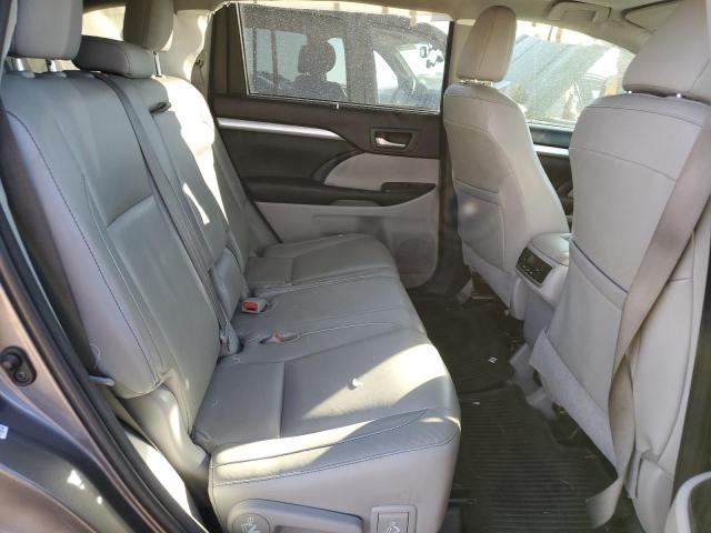 Photo 11 from auction – 2015 TOYOTA HIGHLANDER with VIN 5TDJKRFH7FS192071