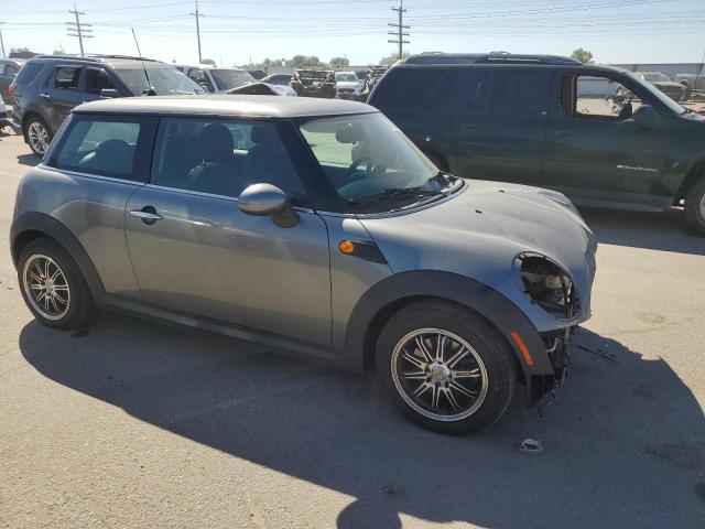 Photo 4 from auction – 2010 MINI COOPER with VIN WMWMF3C58ATZ61581