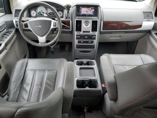 Photo 8 from auction – 2010 CHRYSLER TOWN & COU with VIN 2A4RR5DXXAR262448