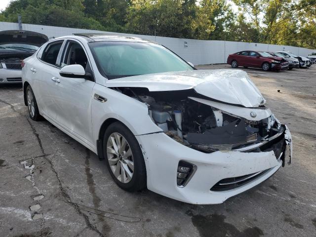 Photo 4 from auction – 2018 KIA OPTIMA LX with VIN 5XXGT4L39JG242174