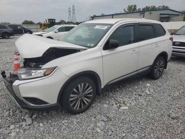 MITSUBISHI OUTLANDER 2019 with VIN JA4AZ3A36KZ033887 - Photo from auction