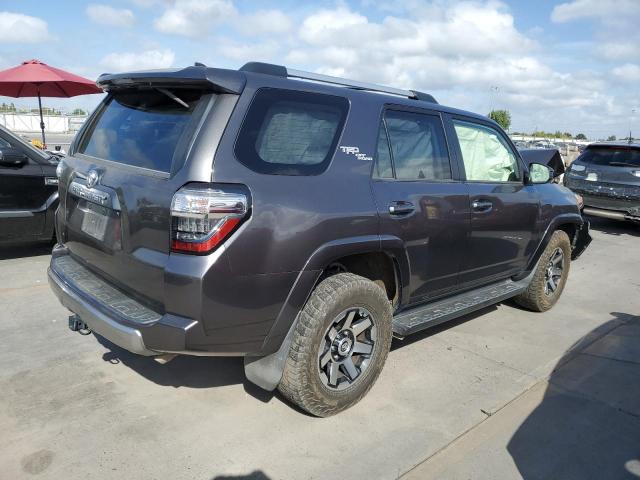 Photo 3 from auction – 2018 TOYOTA 4RUNNER SR with VIN JTEBU5JR3J5596504