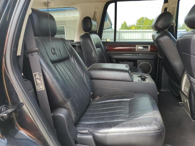 Photo 11 from auction – 2003 LINCOLN NAVIGATOR with VIN 5LMFU28R93LJ36216
