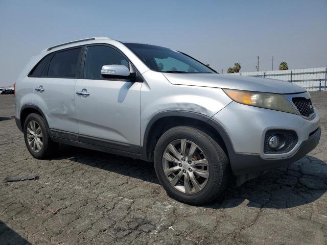 Photo 4 from auction – 2011 KIA SORENTO EX with VIN 5XYKU4A14BG055009