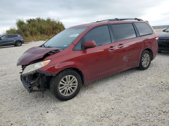 Photo 1 from auction – 2011 TOYOTA SIENNA XLE with VIN 5TDYK3DC2BS006305