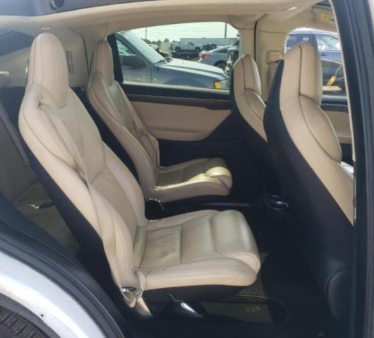 Photo 10 from auction – 2017 TESLA MODEL X with VIN 5YJXCBE23HF047712