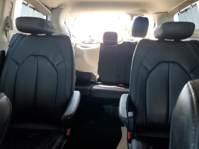 Photo 10 from auction – 2018 CHRYSLER PACIFICA T with VIN 2C4RC1BGXJR123164