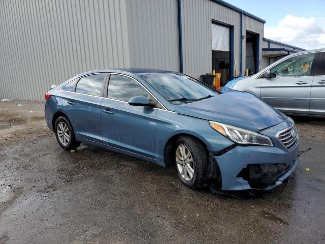Photo 4 from auction – 2017 HYUNDAI SONATA SE with VIN 5NPE24AF4HH478334