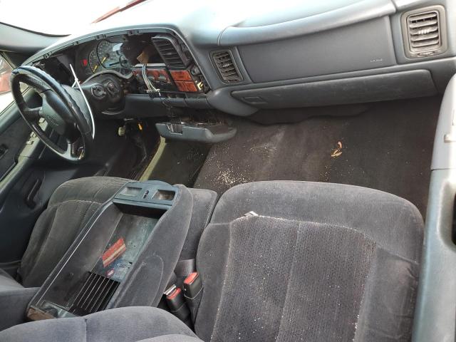 Photo 8 from auction – 2000 CHEVROLET SILVERADO with VIN 1GCEC14T8YZ117212