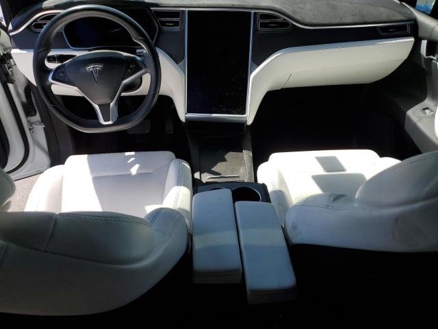 Photo 8 from auction – 2017 TESLA MODEL X with VIN 5YJXCDE20HF048697