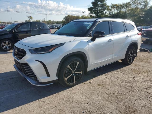 TOYOTA HIGHLANDER 2022 with VIN 5TDJZRBH0NS207820 - Photo from auction