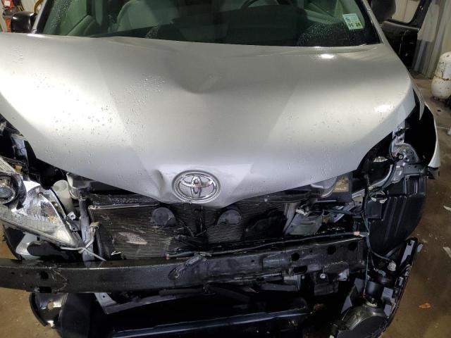 Photo 12 from auction – 2016 TOYOTA SIENNA with VIN 5TDZK3DC6GS758794