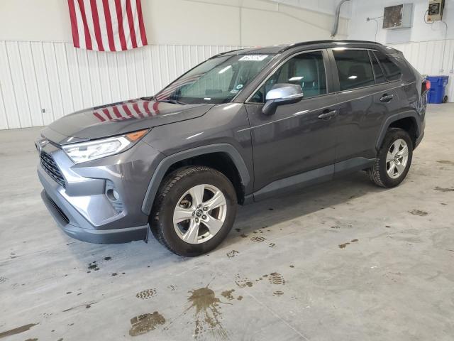 TOYOTA RAV4 XLE 2021 with VIN 2T3W1RFV2MW106093 - Photo from auction