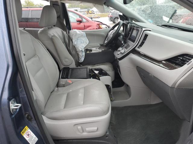 Photo 7 from auction – 2017 TOYOTA SIENNA XLE with VIN 5TDYZ3DC6HS791190