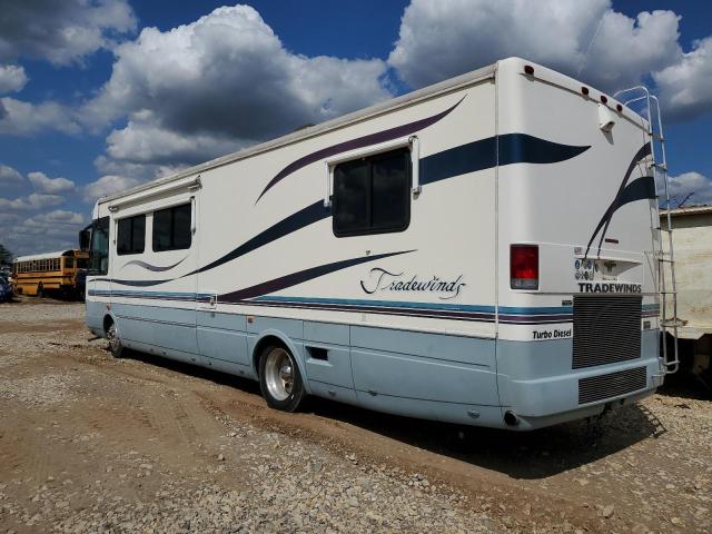 Photo 3 from auction – 1998 FREIGHTLINER CHASSIS X with VIN 4UZ6XJCA4WCA52995