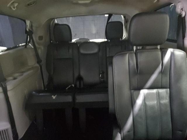 Photo 10 from auction – 2012 CHRYSLER TOWN & COU with VIN 2C4RC1BGXCR424939