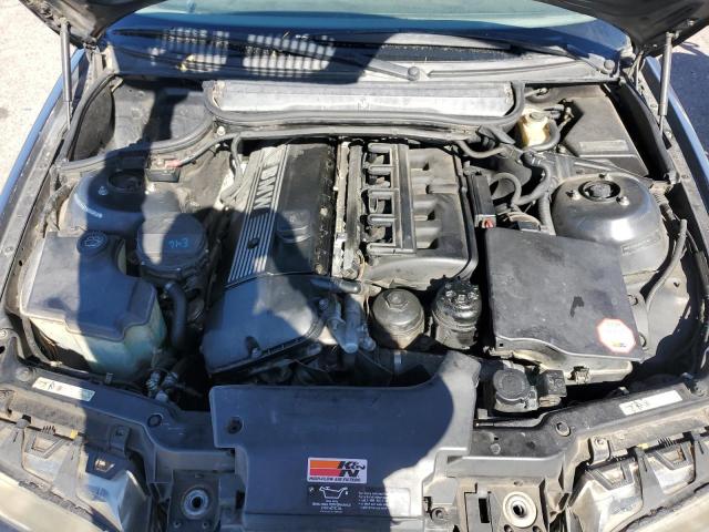 Photo 11 from auction – 2002 BMW 330 CI with VIN WBABS53432JU95092