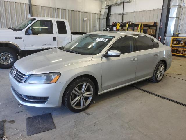 VOLKSWAGEN PASSAT SE 2014 with VIN 1VWBT7A32EC072872 - Photo from auction