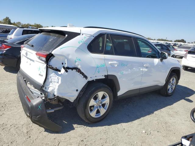 Photo 3 from auction – 2021 TOYOTA RAV4 XLE with VIN 2T3W1RFV8MC135776