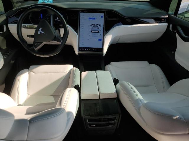 Photo 8 from auction – 2018 TESLA MODEL X with VIN 5YJXCAE28JF112697