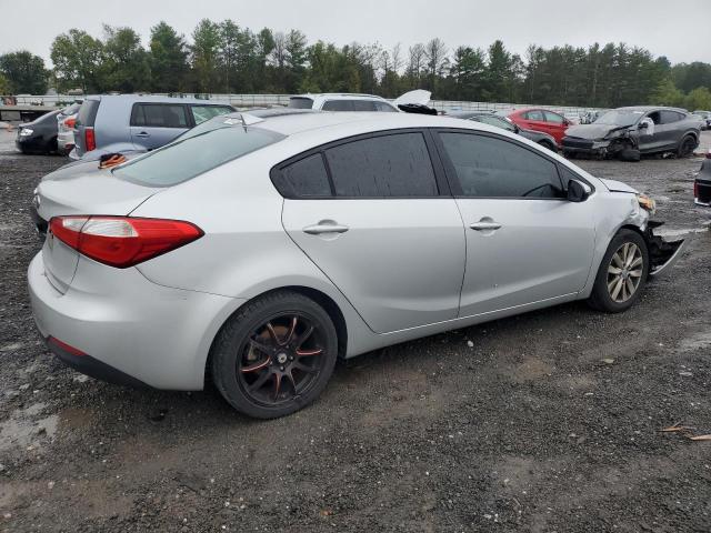 Photo 3 from auction – 2016 KIA FORTE LX with VIN KNAFX4A67G5446561