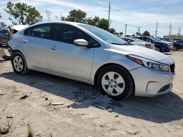 Photo 4 from auction – 2017 KIA FORTE LX with VIN 3KPFL4A74HE140365