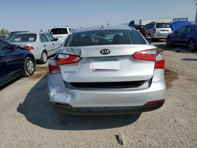 Photo 6 from auction – 2016 KIA FORTE LX with VIN KNAFK4A68G5591221