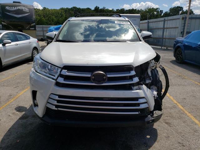 Photo 5 from auction – 2019 TOYOTA HIGHLANDER with VIN 5TDKZRFH8KS571204