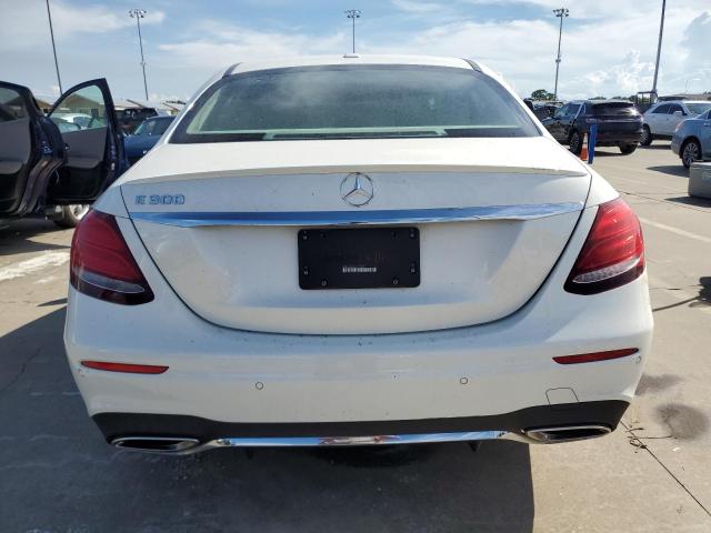 Photo 6 from auction – 2017 MERCEDES-BENZ E 300 with VIN WDDZF4JB7HA079269