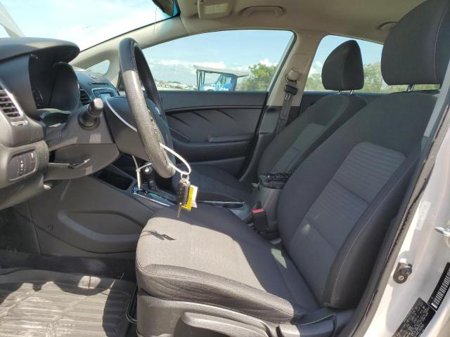 Photo 7 from auction – 2017 KIA FORTE LX with VIN 3KPFL4A74HE140365