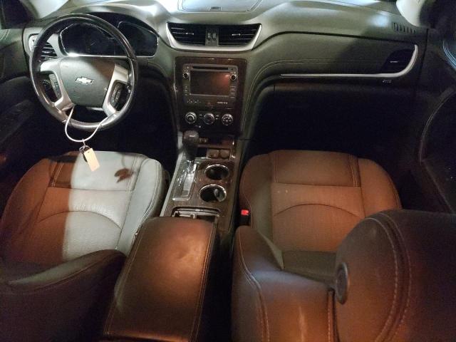 Photo 8 from auction – 2015 CHEVROLET TRAVERSE L with VIN 1GNKRGKD5FJ206576